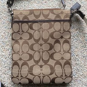 Genuine Coach Signature crossbody bag early 2000’s